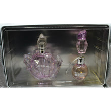 Load image into Gallery viewer, Ariana Grande R.E.M. Fan Box 3 Pc Gift Set 3.4 oz Eau De Parfum Spray